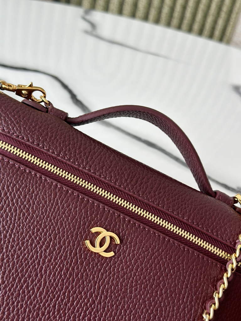 Chanel Large Vanity with chain, AP5347 Calfskin Burgundy