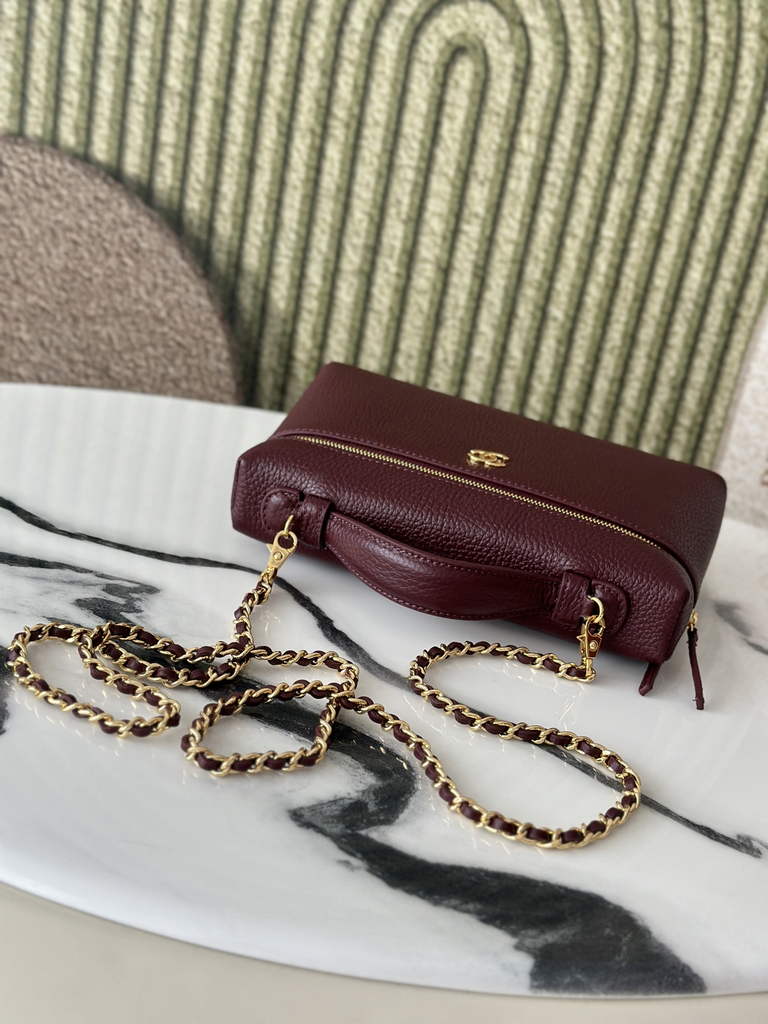 Chanel Large Vanity with chain, AP5347 Calfskin Burgundy