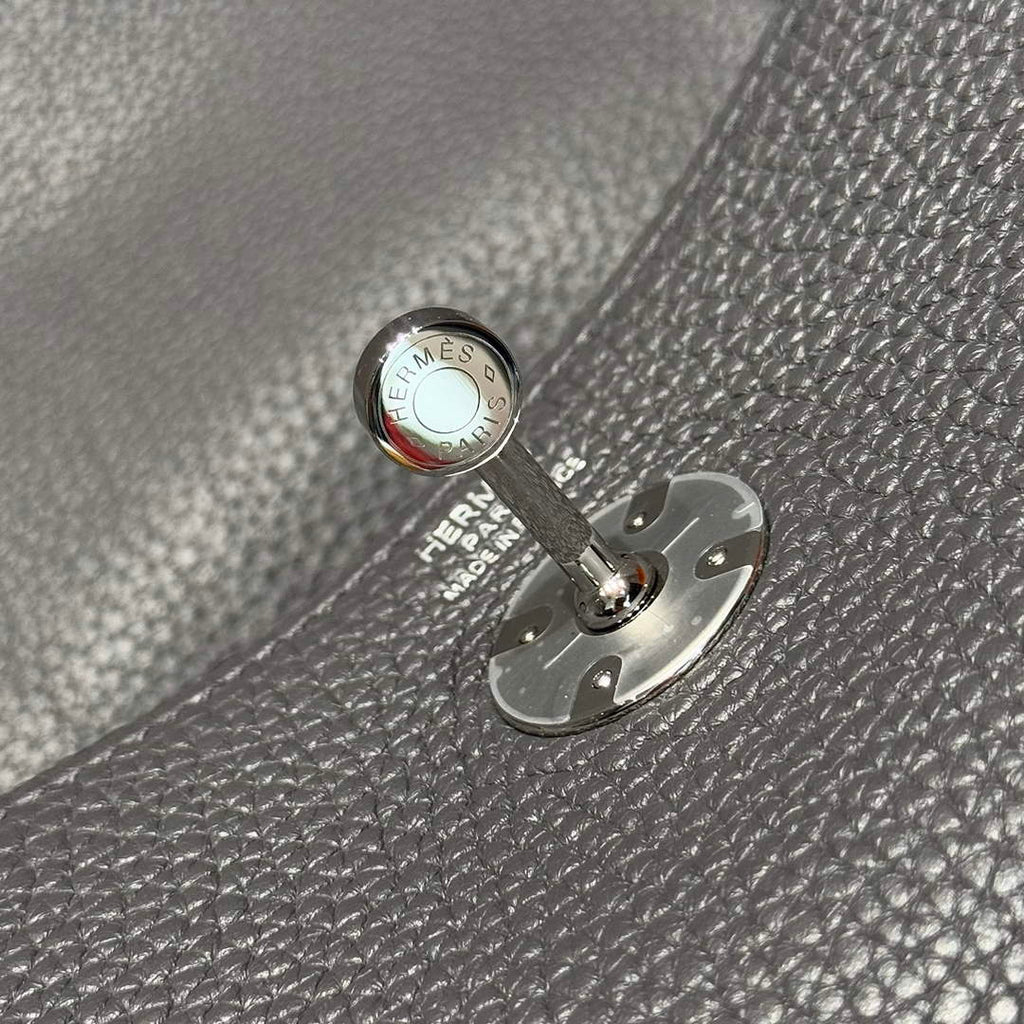 Lindy Hermès 26 Bag Togo Leather H265111 - Default Title - View 6