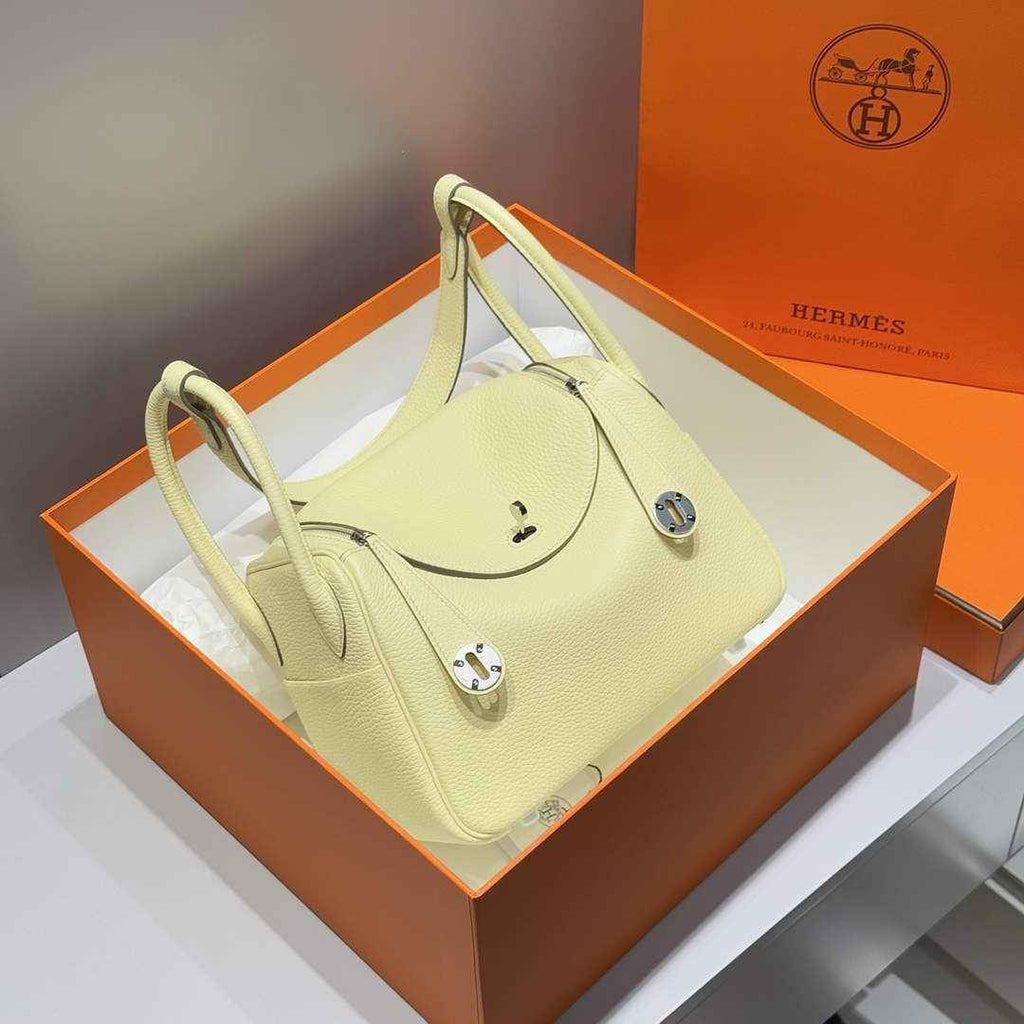 Lindy Hermès 26 Bag Togo Leather H265112 - Default Title - View 1