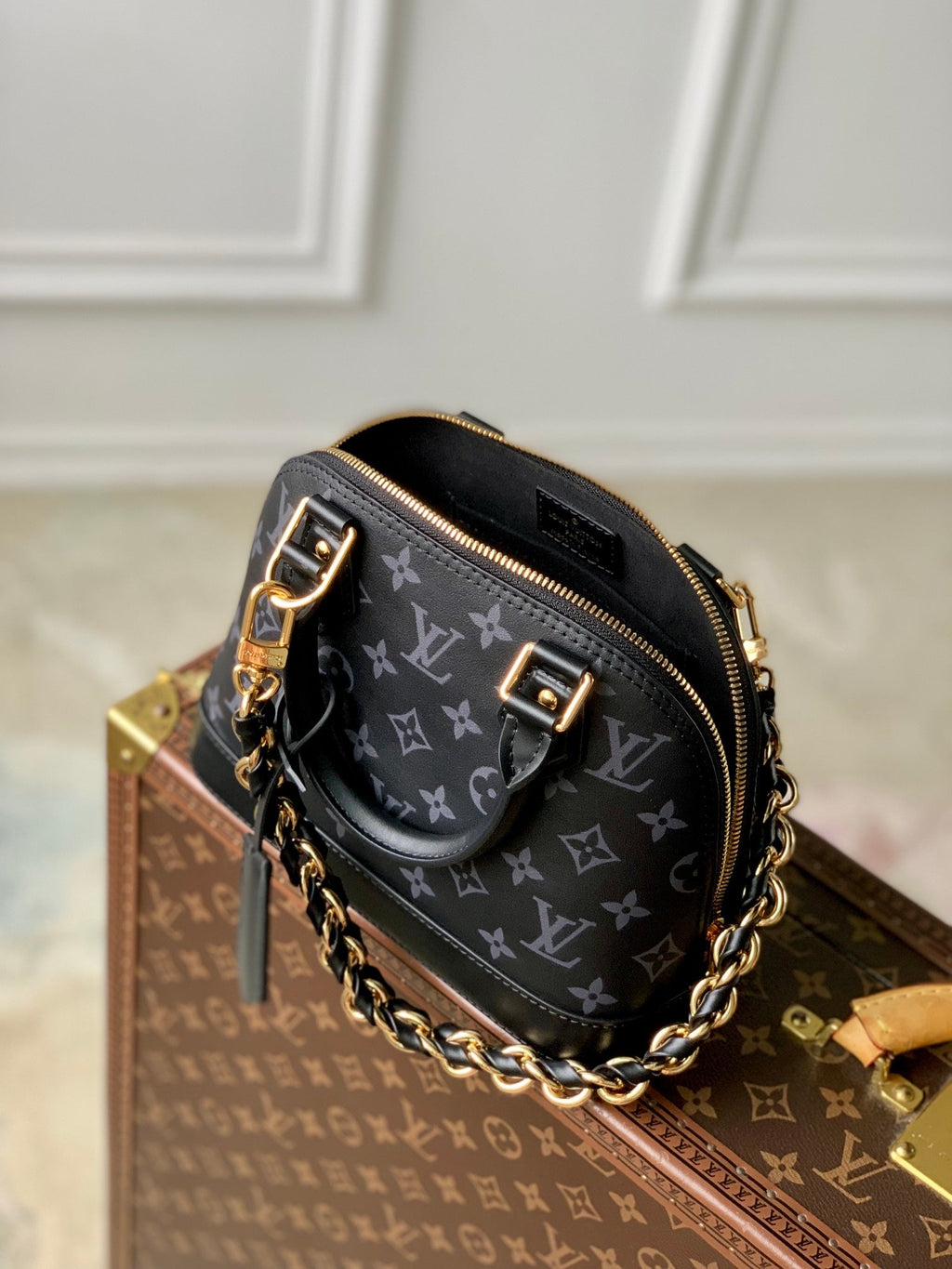 Louis Vuitton Alma BB M12561 Black Calfskin leather Gold Hardware - Default Title - View 5