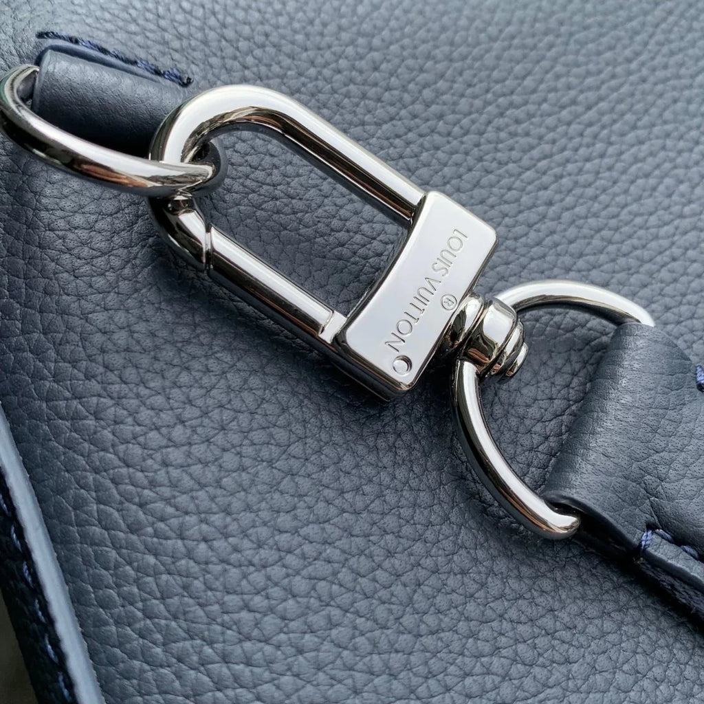 Louis Vuitton Avenue Slingbag Bag M30863 Blue Leather - Default Title - View 7