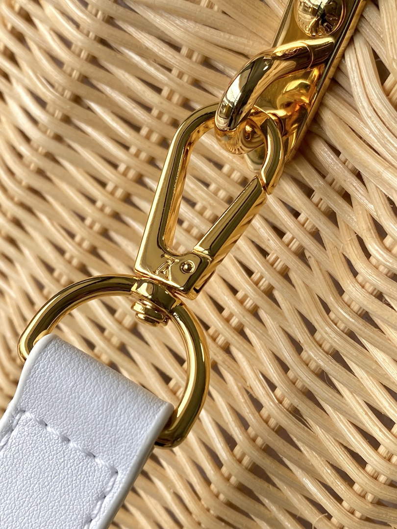 Louis Vuitton Capucines BB Bag, M26025 White Rattan and cowhide leather - Default Title - View 6
