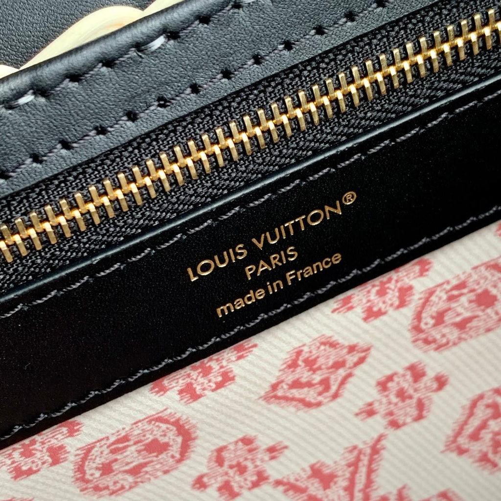 Louis Vuitton Capucines Mini Bag, M26003 Black Rattan and cowhide leather - Default Title - View 8