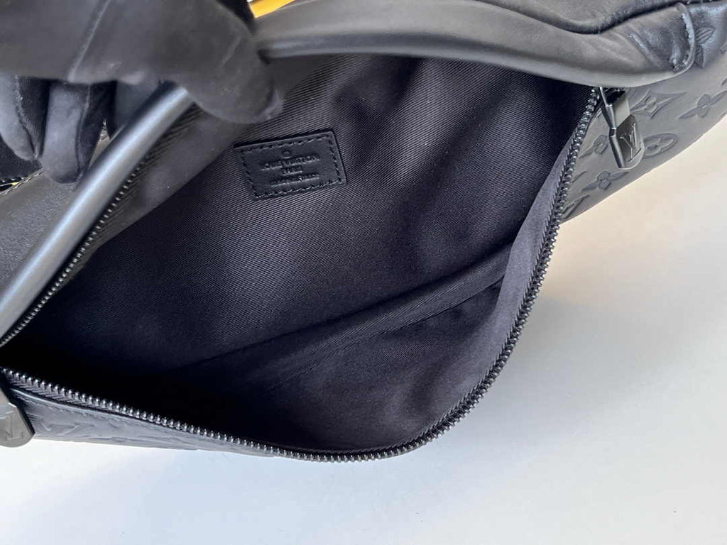 Louis Vuitton Discovery Bumbag M44388 Monogram Leather