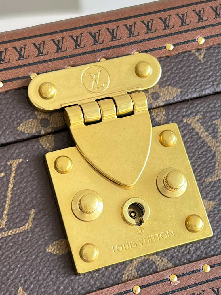 Louis Vuitton Jewelry Box Monogram Canvas M20040 Pink