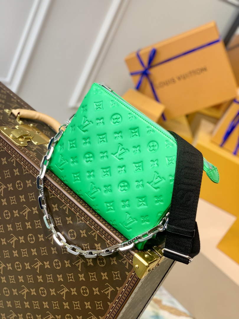 Louis Vuitton LV M57936 Coussin PM Handbags Green - Default Title - View 1