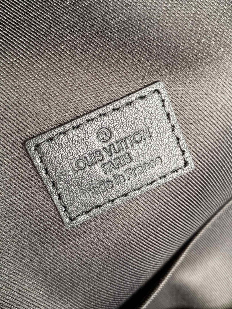 Louis Vuitton LV N40365 Josh Damier Graphite Canvas Bag - 32 x 40 x 13 cm / Damier Graphite Canvas - View 8