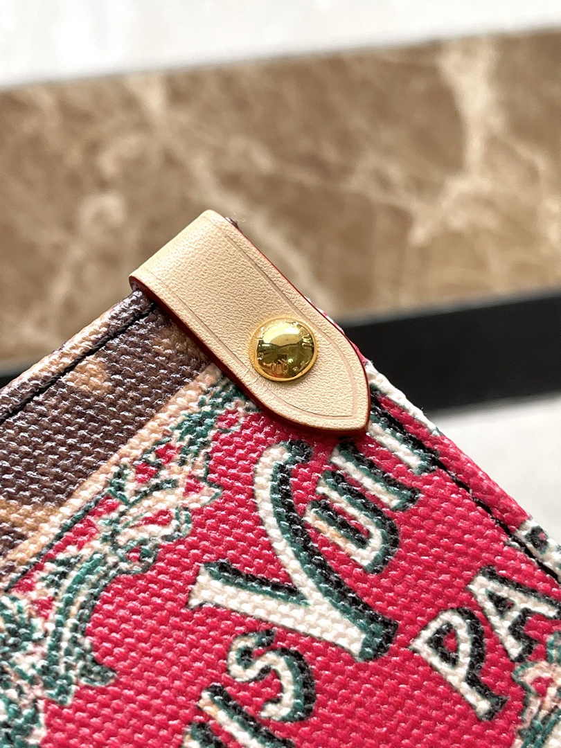 Louis Vuitton LV OnTheGo Voyage Bag M47147 - Default Title - View 6