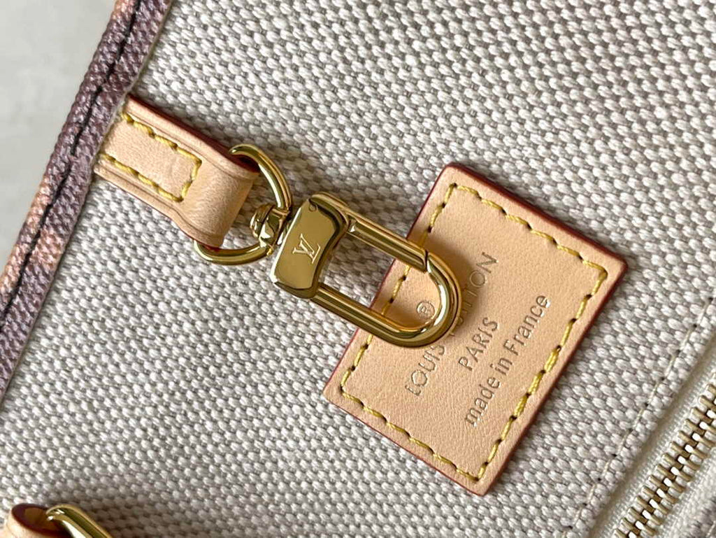 Louis Vuitton LV OnTheGo Voyage Bag M47147 - Default Title - View 9