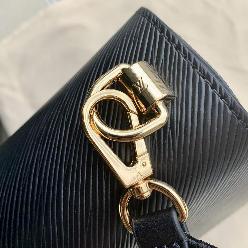 Louis Vuitton M20680 Twist MM Bag Epi Leather Black - Default Title - View 7