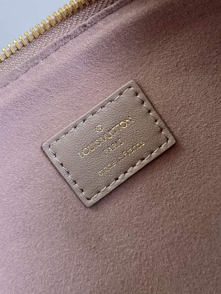 Louis Vuitton M20771 Coussin MM Shoulder Handbags Lambskin Gray - Default Title - View 9