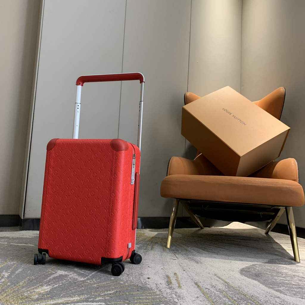 Louis Vuitton M20935 Horizon 55 Taurillon Monogram Red - Default Title - View 1