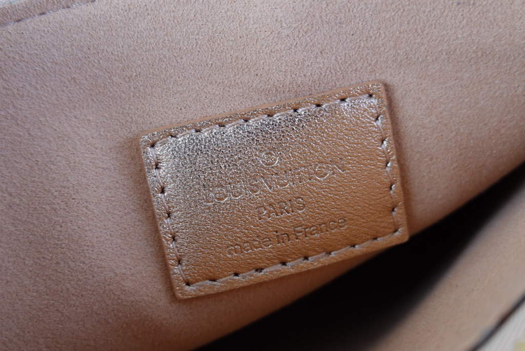 Louis Vuitton M21148 Coussin BB Handbag Calfskin Leather Pink Gold - Default Title - View 9