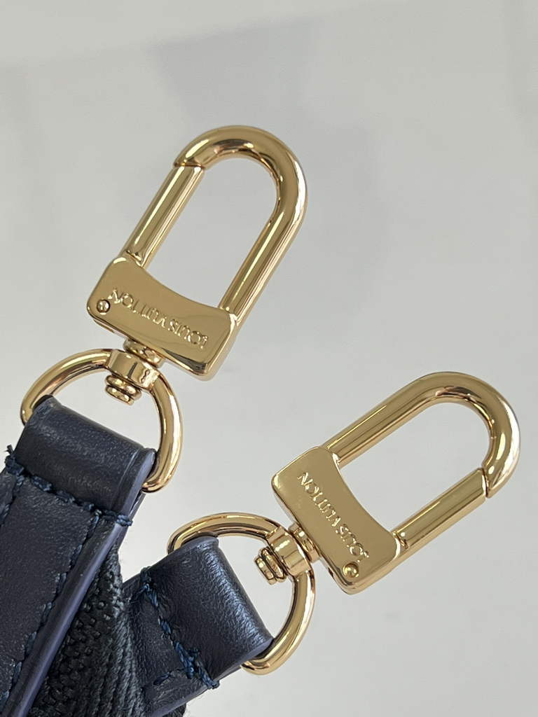 Louis Vuitton M21353 Coussin PM Handbag Lambskin Leather Navy Blue - Default Title - View 7