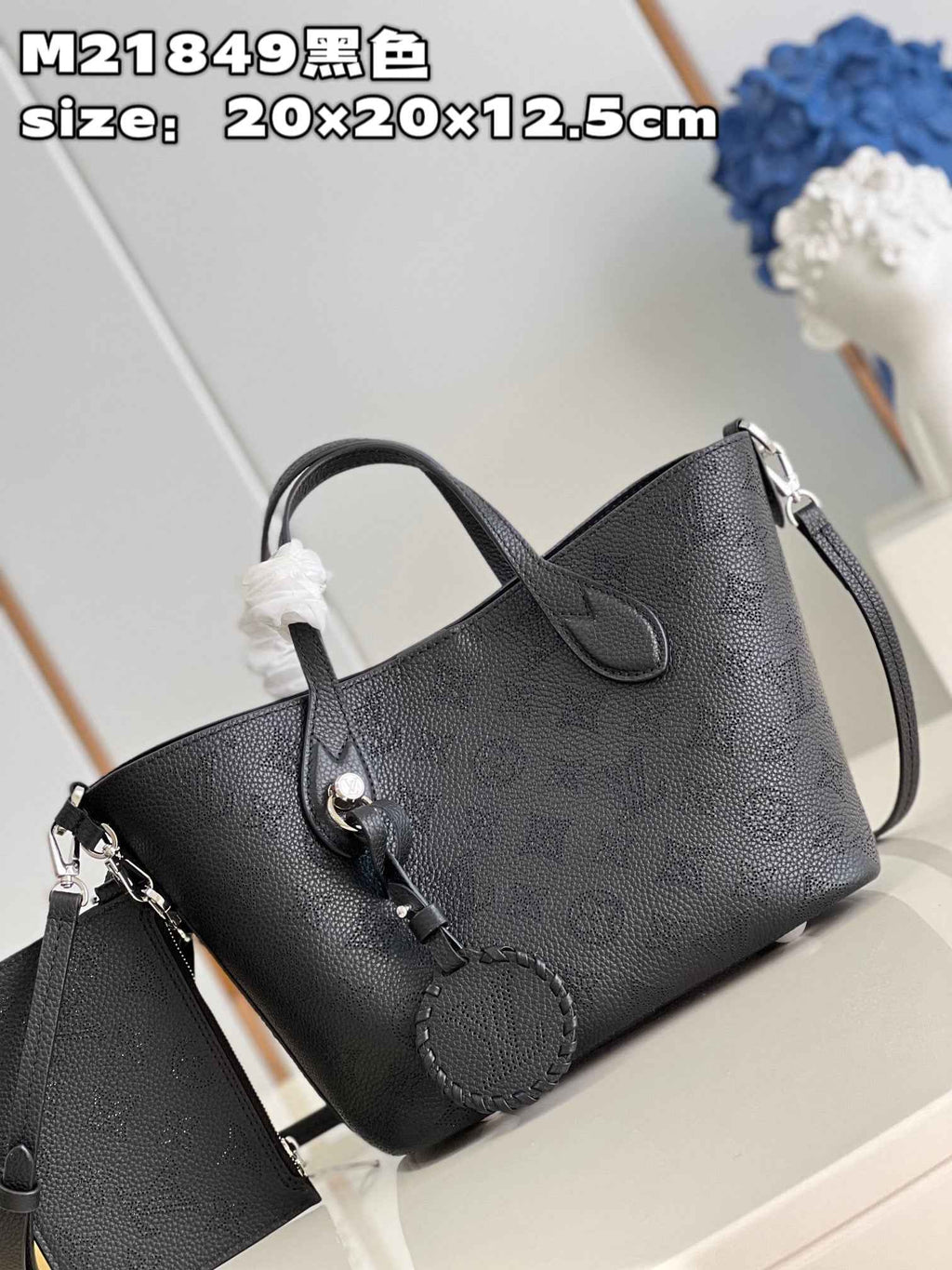 Louis Vuitton M21848 Blossom PM Bag Mahina Leather In Black