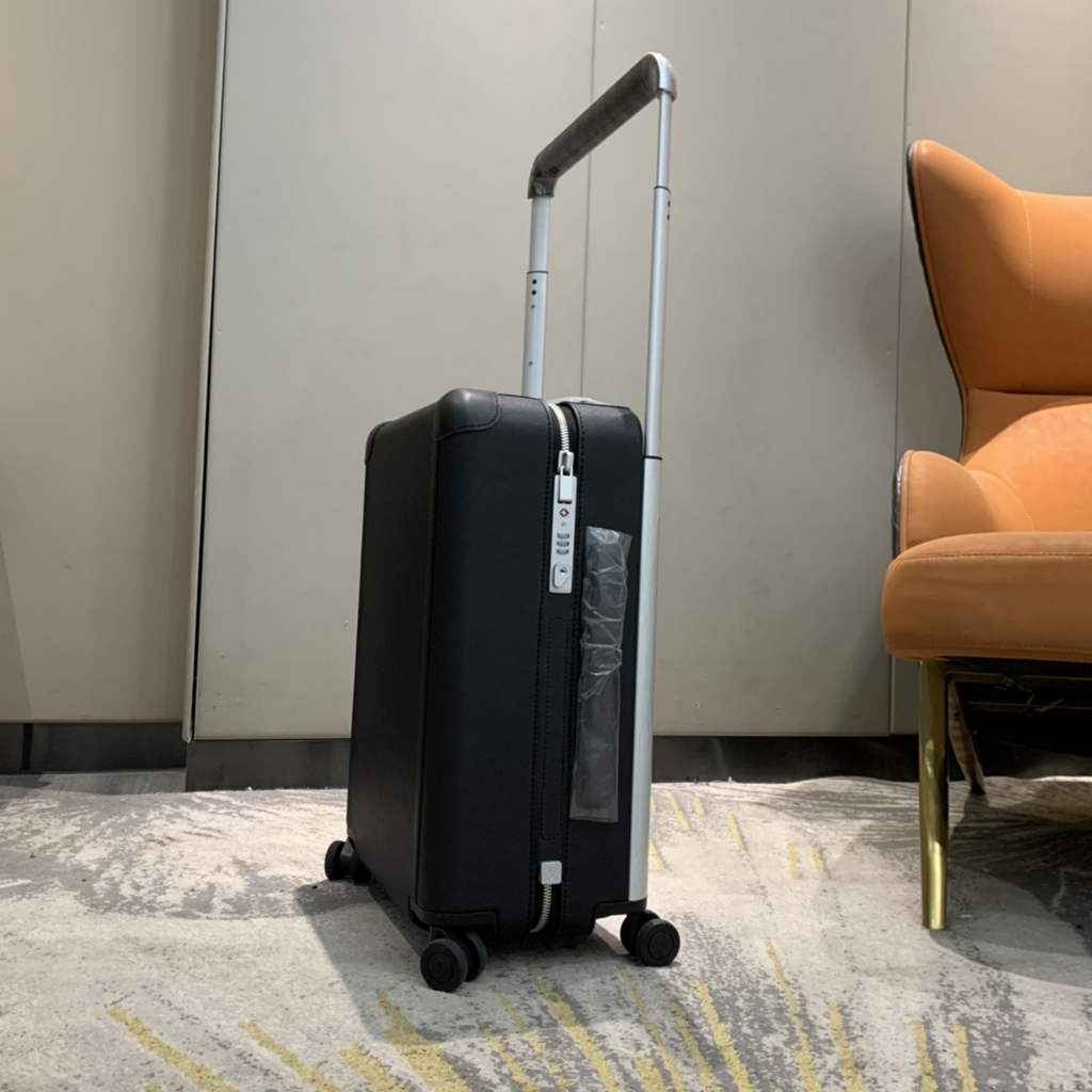 Louis Vuitton M23260 HORIZON 55 Taiga Leather Travel Bag - Default Title - View 2
