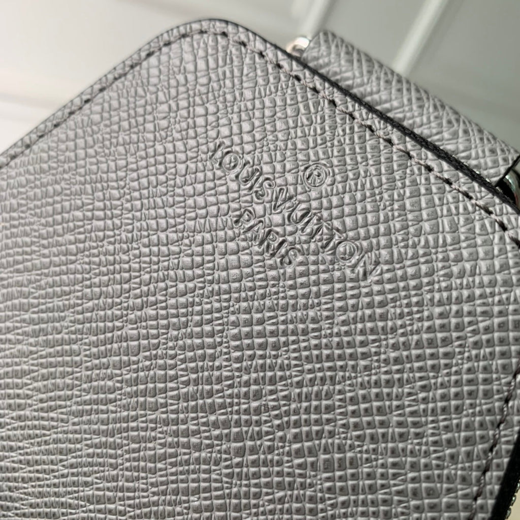 Louis Vuitton M30859 Avenue Slingbag Bag Taïga Leather Gray - Default Title - View 6