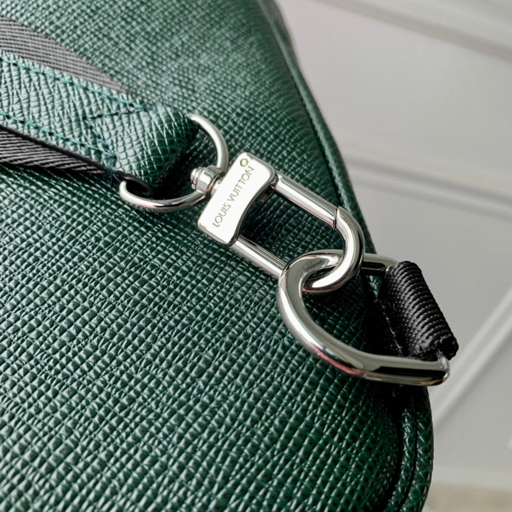 Louis Vuitton M30860 Avenue Slingbag Bag Taïga Leather Green - Default Title - View 8