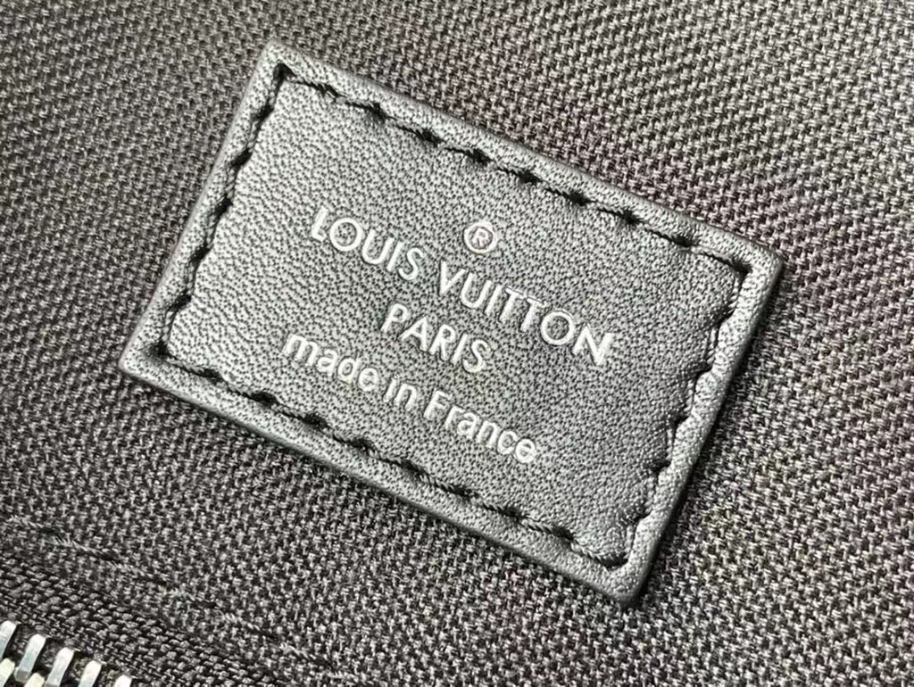 Louis Vuitton M43735 Christopher Backpack MM Monogram Canvas Black - 38 x 44 x 21 cm / Black - View 9