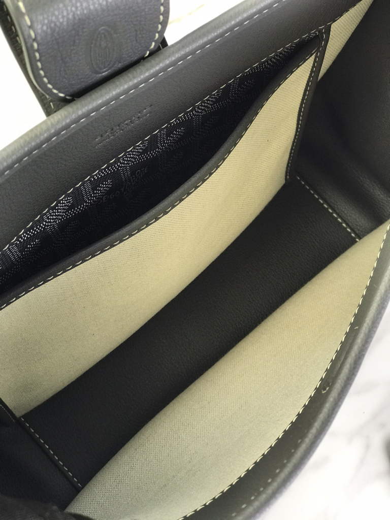 Goyard Musette bag, Goyardine Canvas Gray