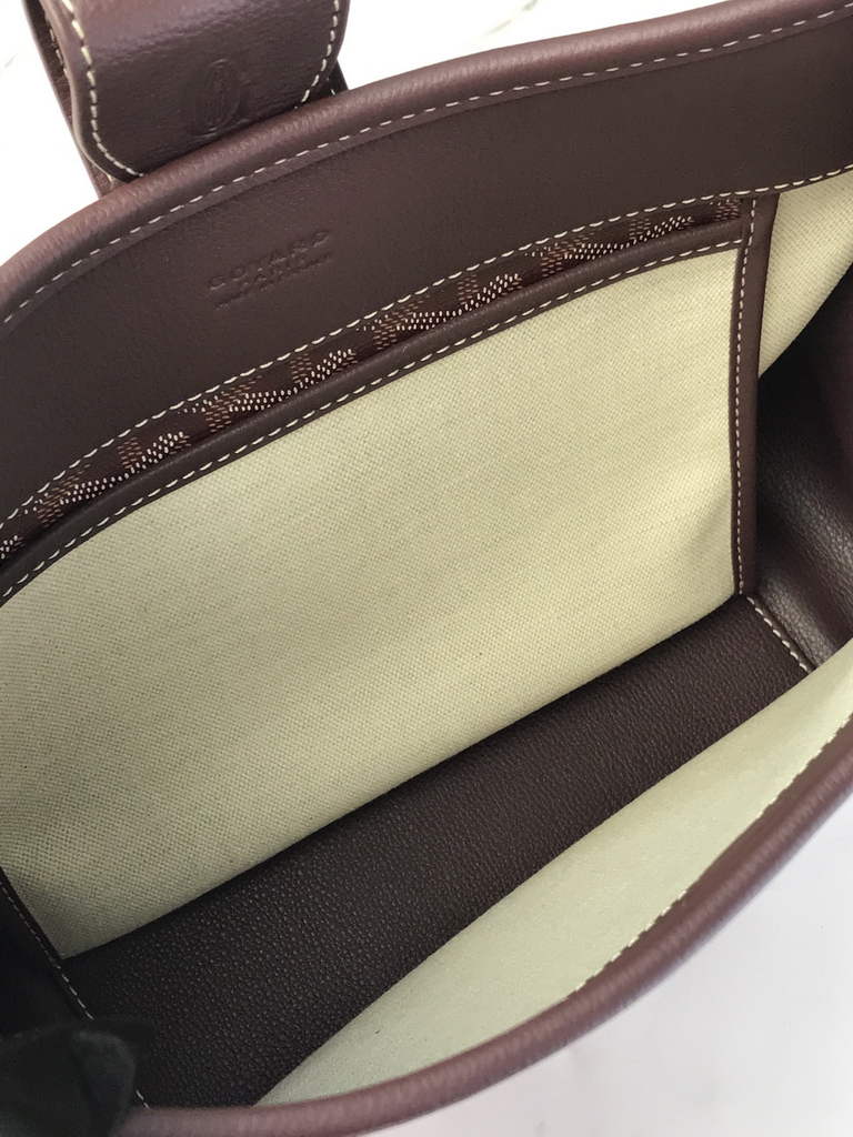 Goyard Musette bag, Goyardine Canvas Purple