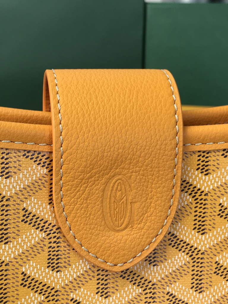 Goyard Musette bag, Goyardine Canvas Yellow