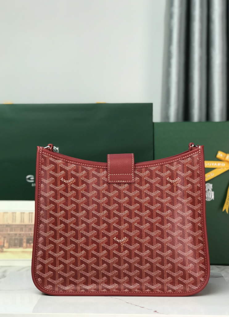 Goyard Musette bag, Goyardine Canvas Red
