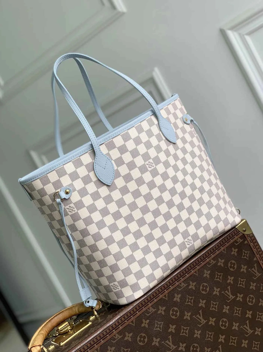 Louis Vuitton Neverfull Inside Out MM Bag, N40946 Damier Azur Bleu Olympe