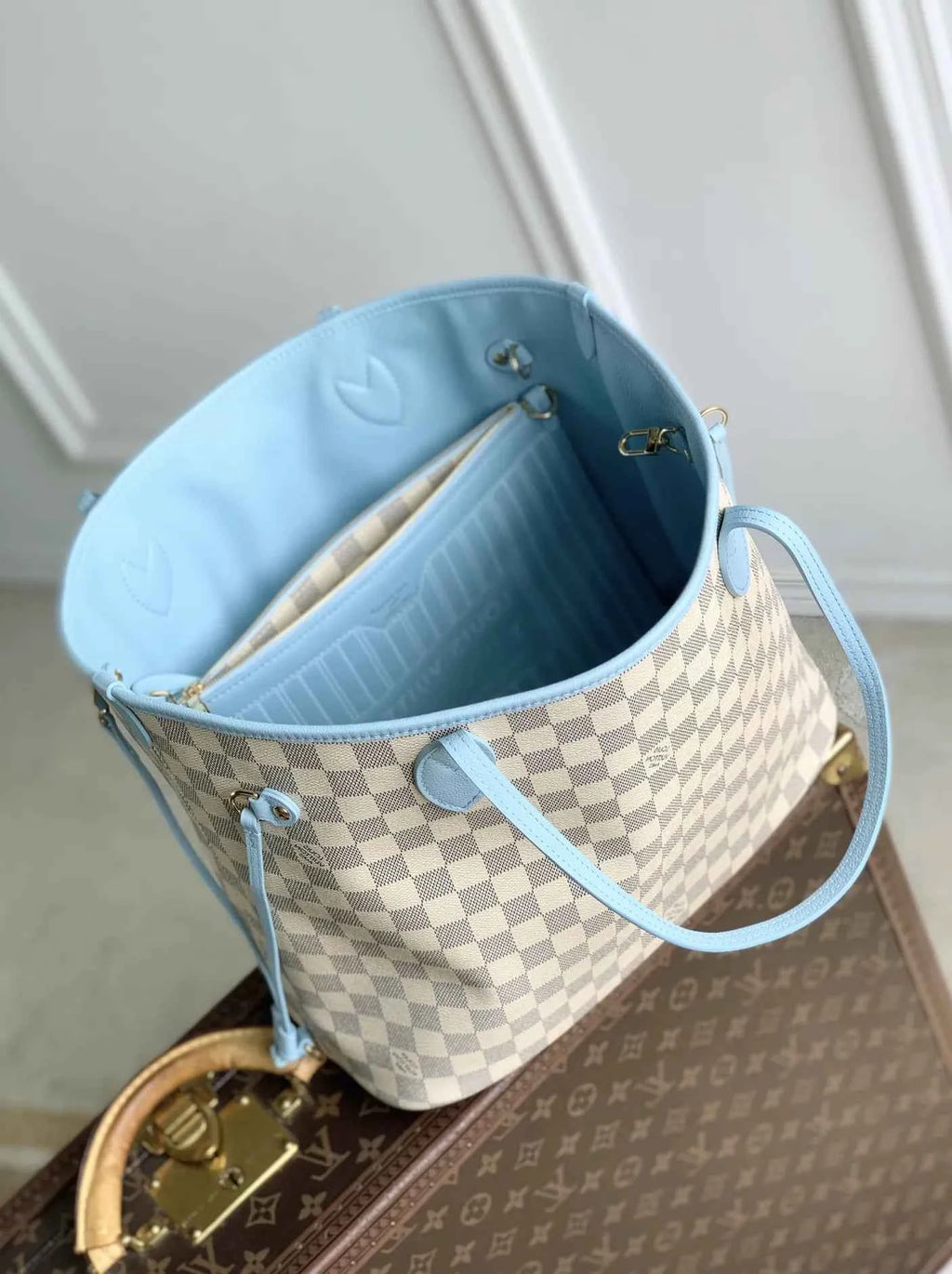 Louis Vuitton Neverfull Inside Out MM Bag, N40946 Damier Azur Bleu Olympe