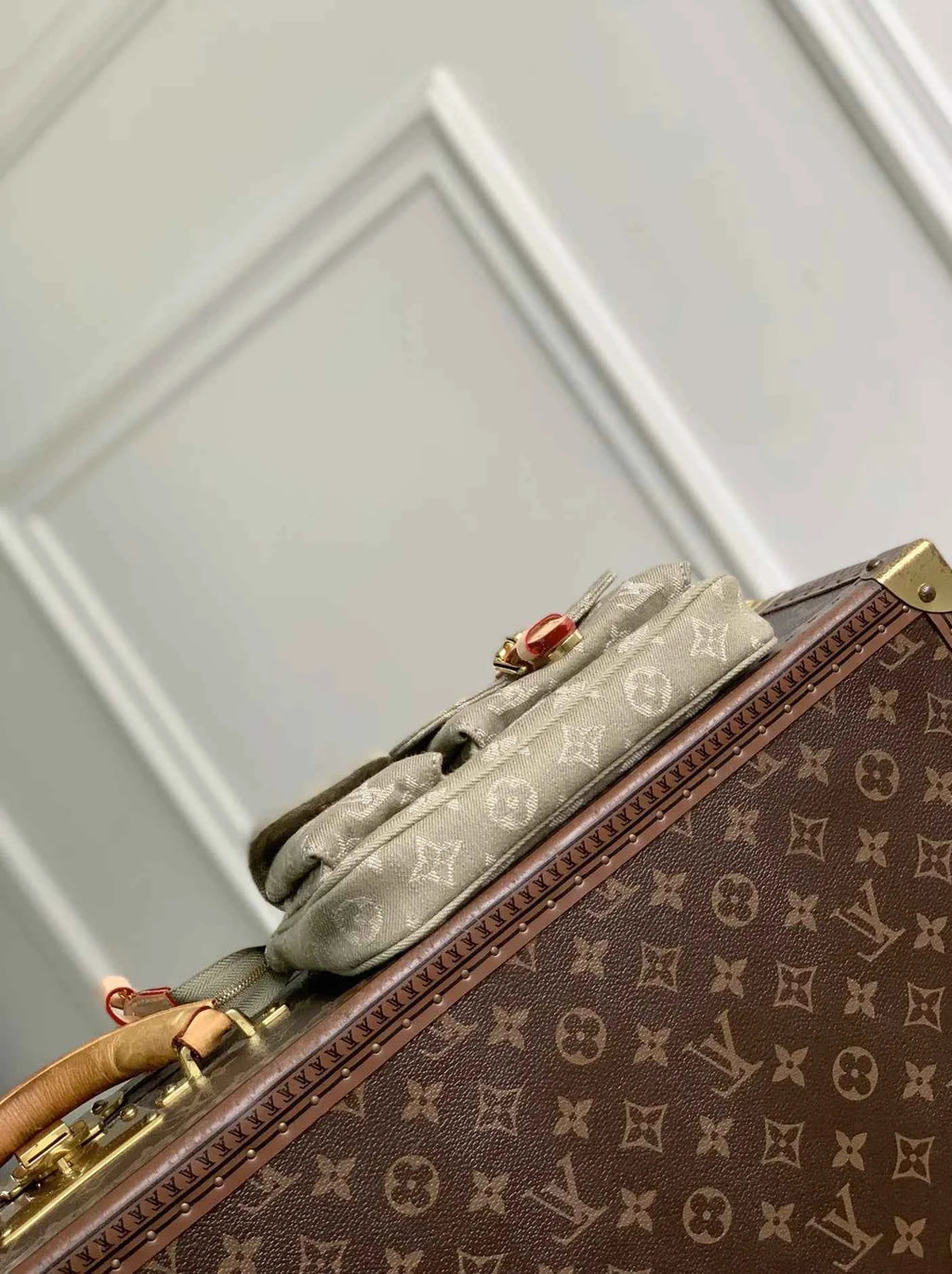 Louis Vuitton Pochette Accessoire Cargo Bag M27602 Gray Denim