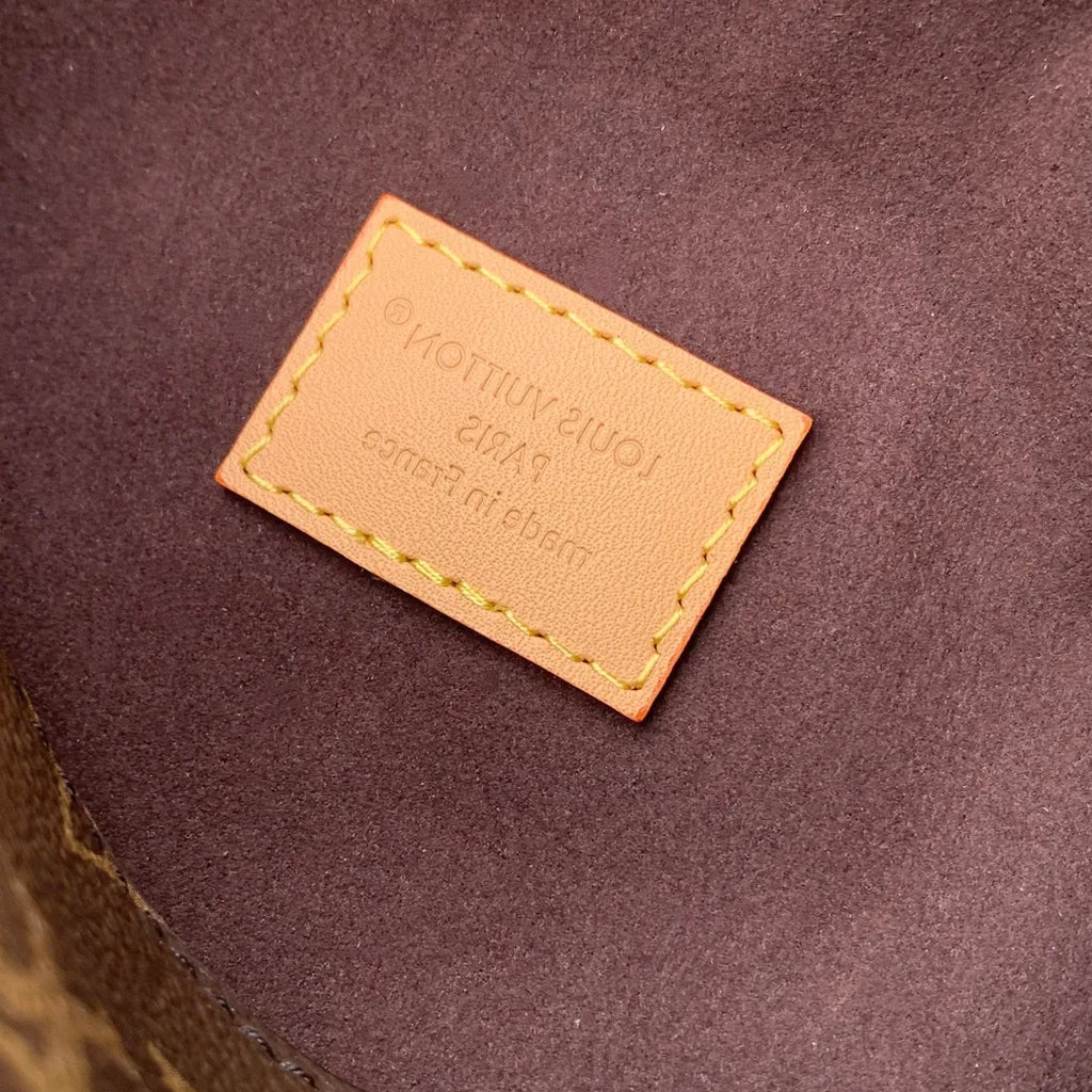 Louis Vuitton Pochette Mia Bag M26191 Monogram