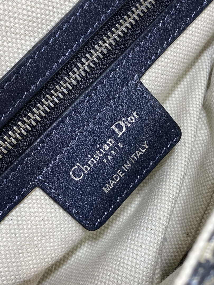 Saddle Bag with Strap M0455 Blue Dior Oblique Jacquard and Smooth Calfskin - Default Title - View 10