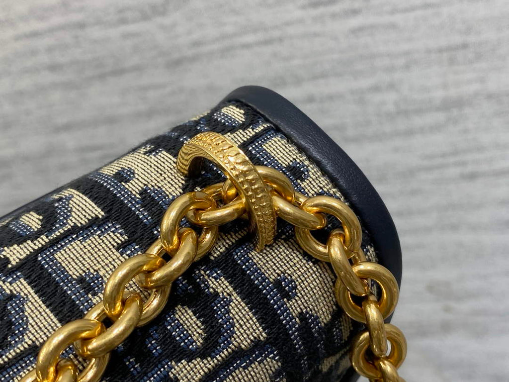 Small Dior Médaillon Flap Bag with Chain – Blue Oblique Jacquard M3921 - Default Title - View 4