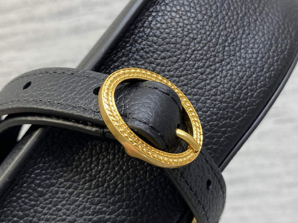 Small Dior Médaillon Flap Bag – Black Grained Calfskin M3919 - Default Title - View 5
