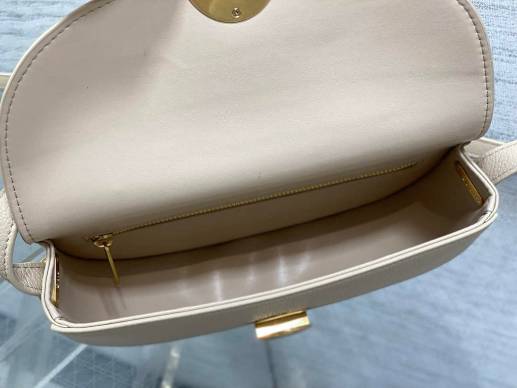 Small Dior Médaillon Flap Bag – Beige Grained Calfskin M3919 - Default Title - View 9