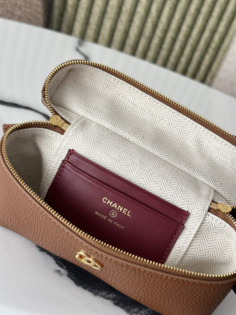 Chanel Vanity with chain, AP5346 Calfskin Brown