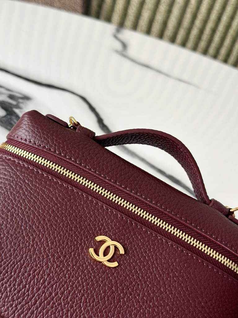 Chanel Vanity with chain, AP5346 Calfskin Burgundy
