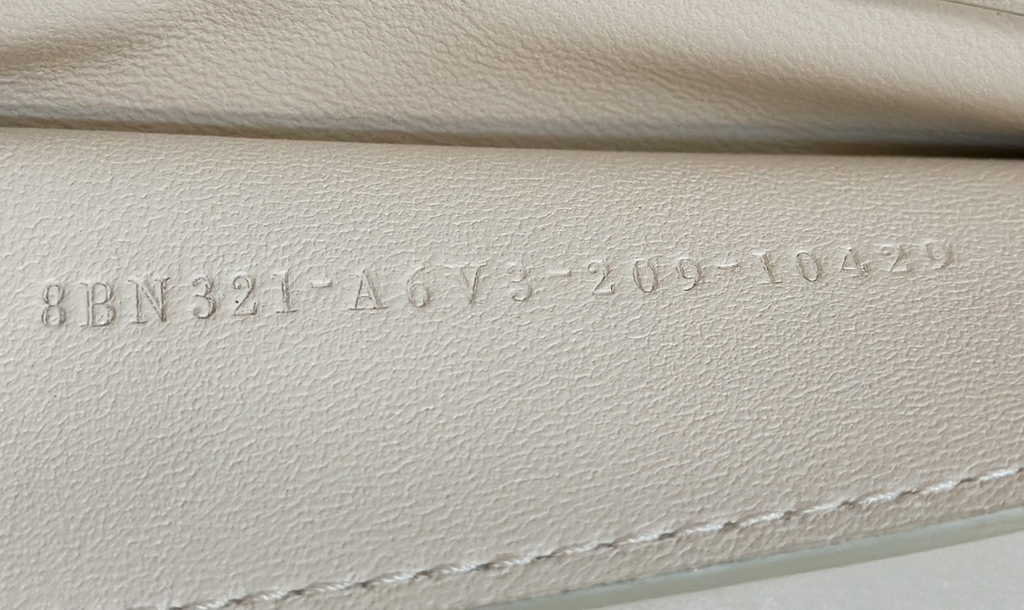 Fendi 8BN321 Peekaboo ISeeU Petite Middle Bag Beige Camellia leather