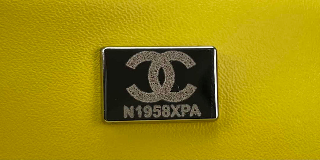 Chanel A01112 Classic Handbag Wool Tweed Gold-Tone Metal Yellow - Default Title - View 9