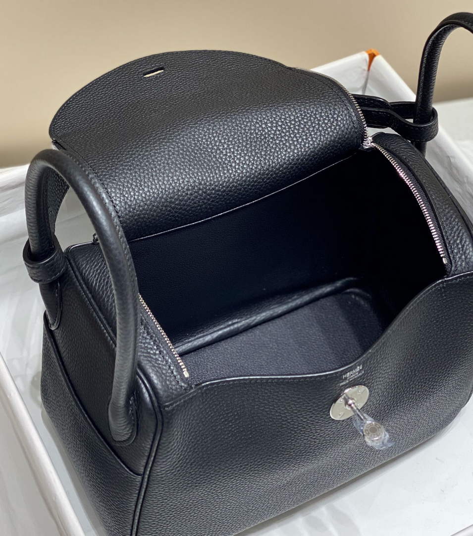 Lindy Hermès 26 Bag Togo Leather H265117 - Default Title - View 10