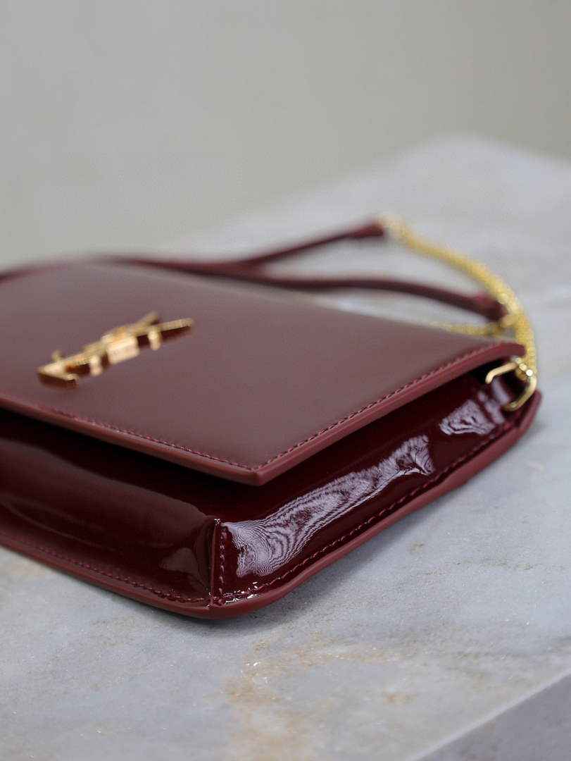 YSL CASSANDRE phone holder 635095 in patent leather red - Default Title - View 5
