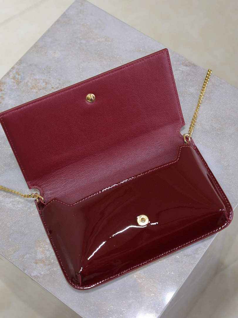 YSL CASSANDRE phone holder 635095 in patent leather red - Default Title - View 6