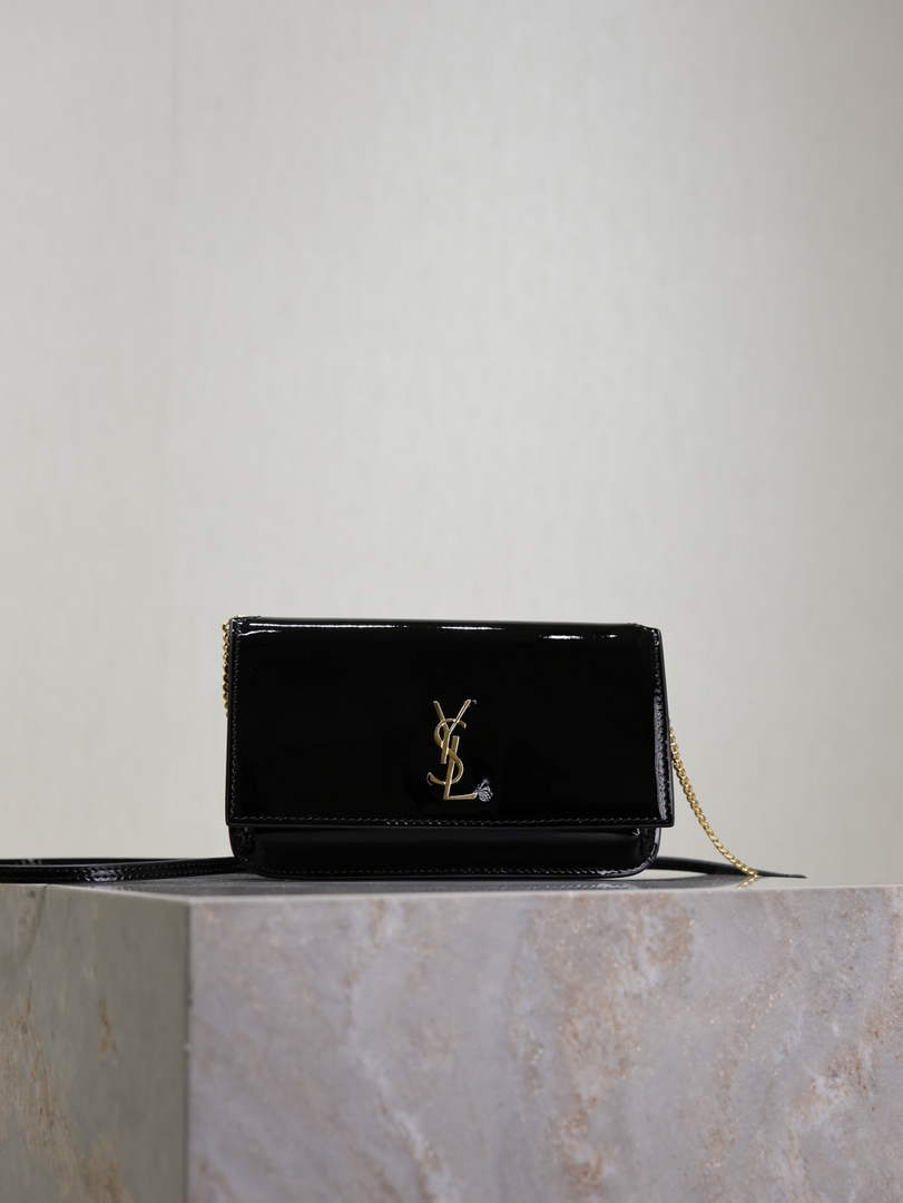 YSL CASSANDRE phone holder 635095 in patent leather black - Default Title - View 1