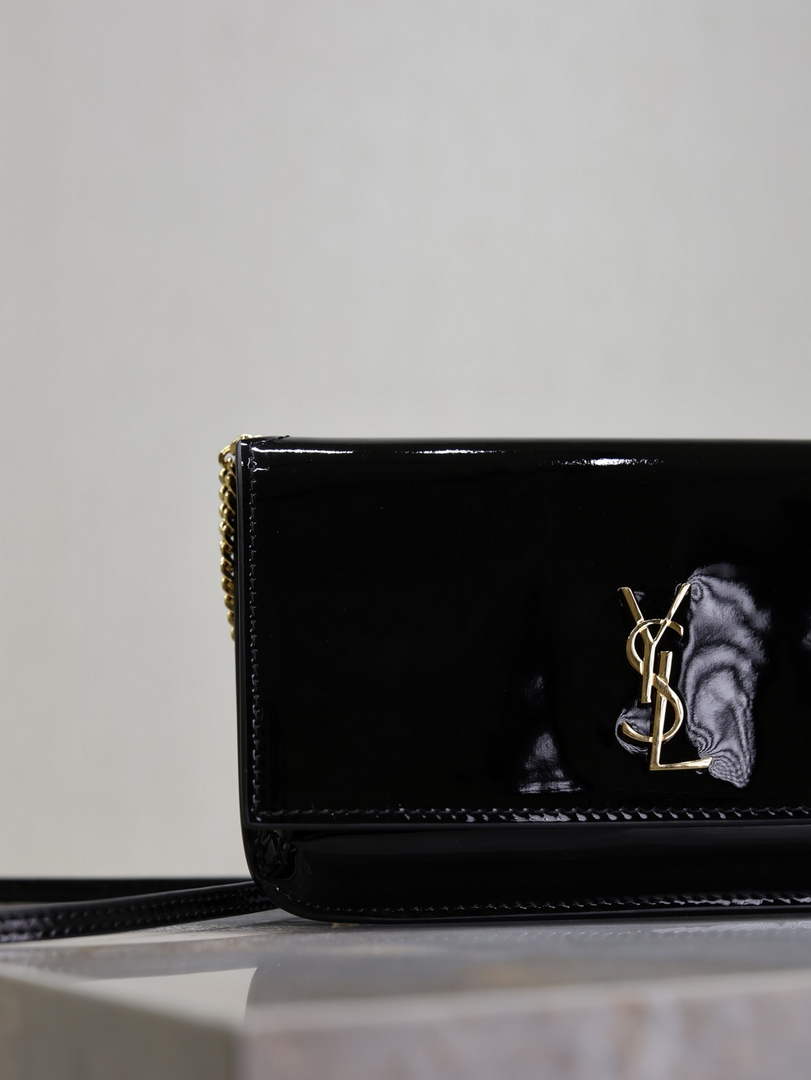 YSL CASSANDRE phone holder 635095 in patent leather black - Default Title - View 3